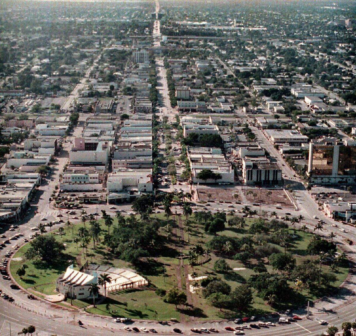 In 1994, an aerial photo looking west on Hollywood Boulevard from Young Circle.