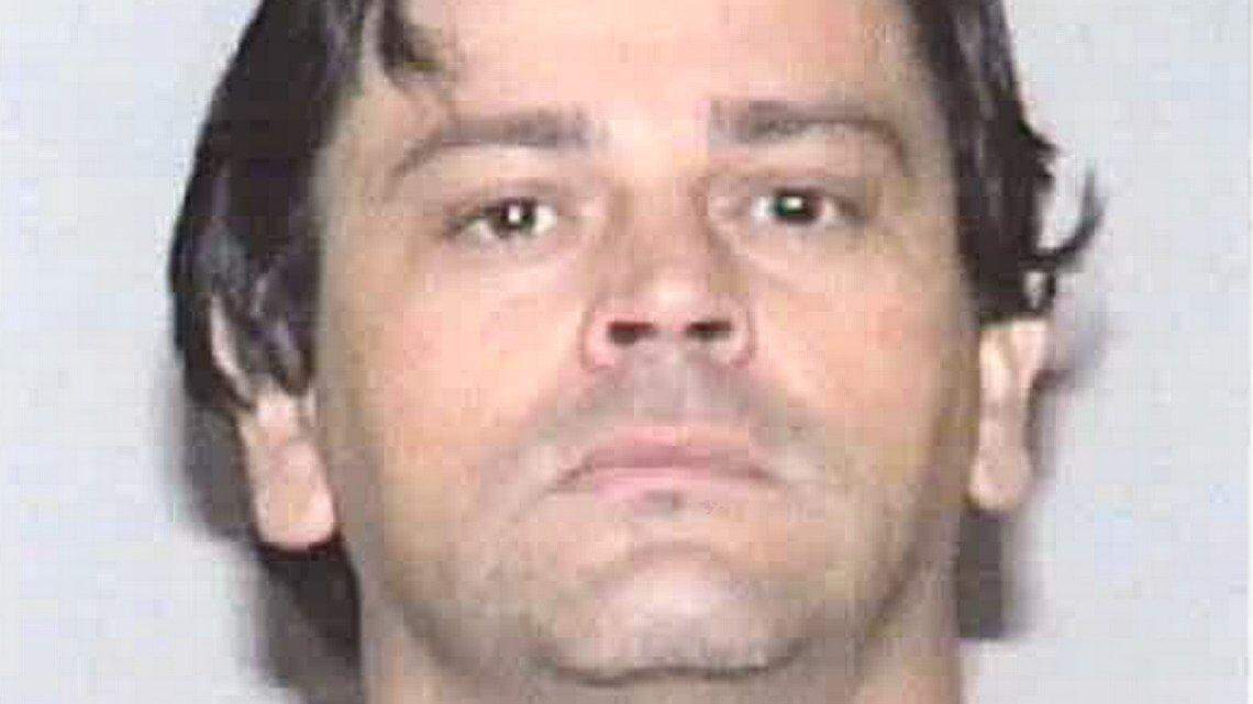 Roberto Fernandes, suspected of killing three South Florida women 20 years ago, was 40 when he died in a plane crash on the way to Paraguay.