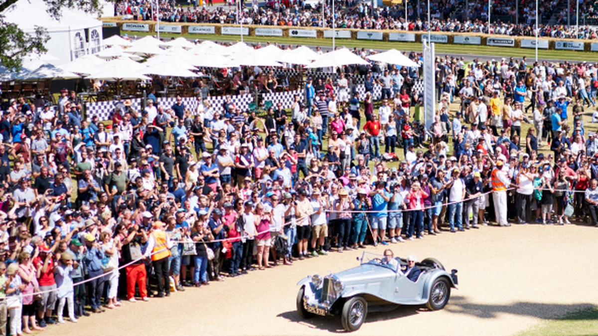 Esta imagen del Goodwood Festival of Speed en Inglaterra apareció en una presentación proporcionada a la ciudad de Miami Beach.