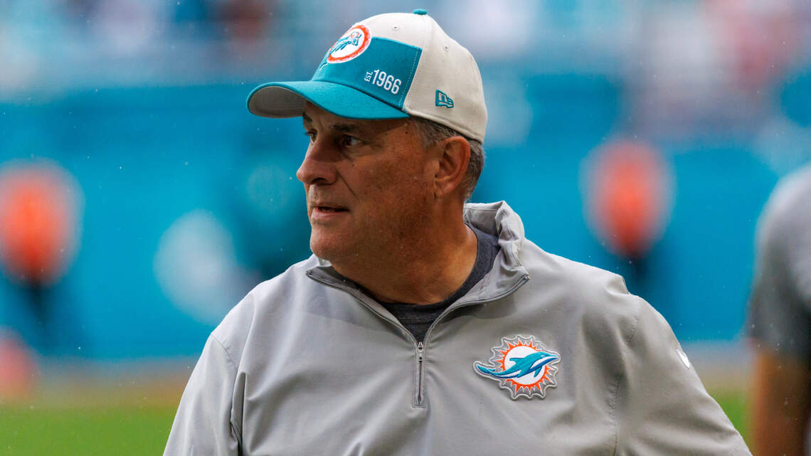 Dolphins defensive coordinator Vic Fangio out after one season. What to know