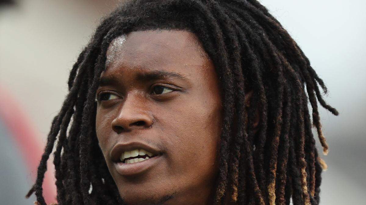 Oct 29, 2022; Columbia, South Carolina, USA; South Carolina Gamecocks defensive back Cam Smith (9) before their game against the Missouri Tigers at Williams-Brice Stadium. Mandatory Credit: Jeff Blake-USA TODAY Sports