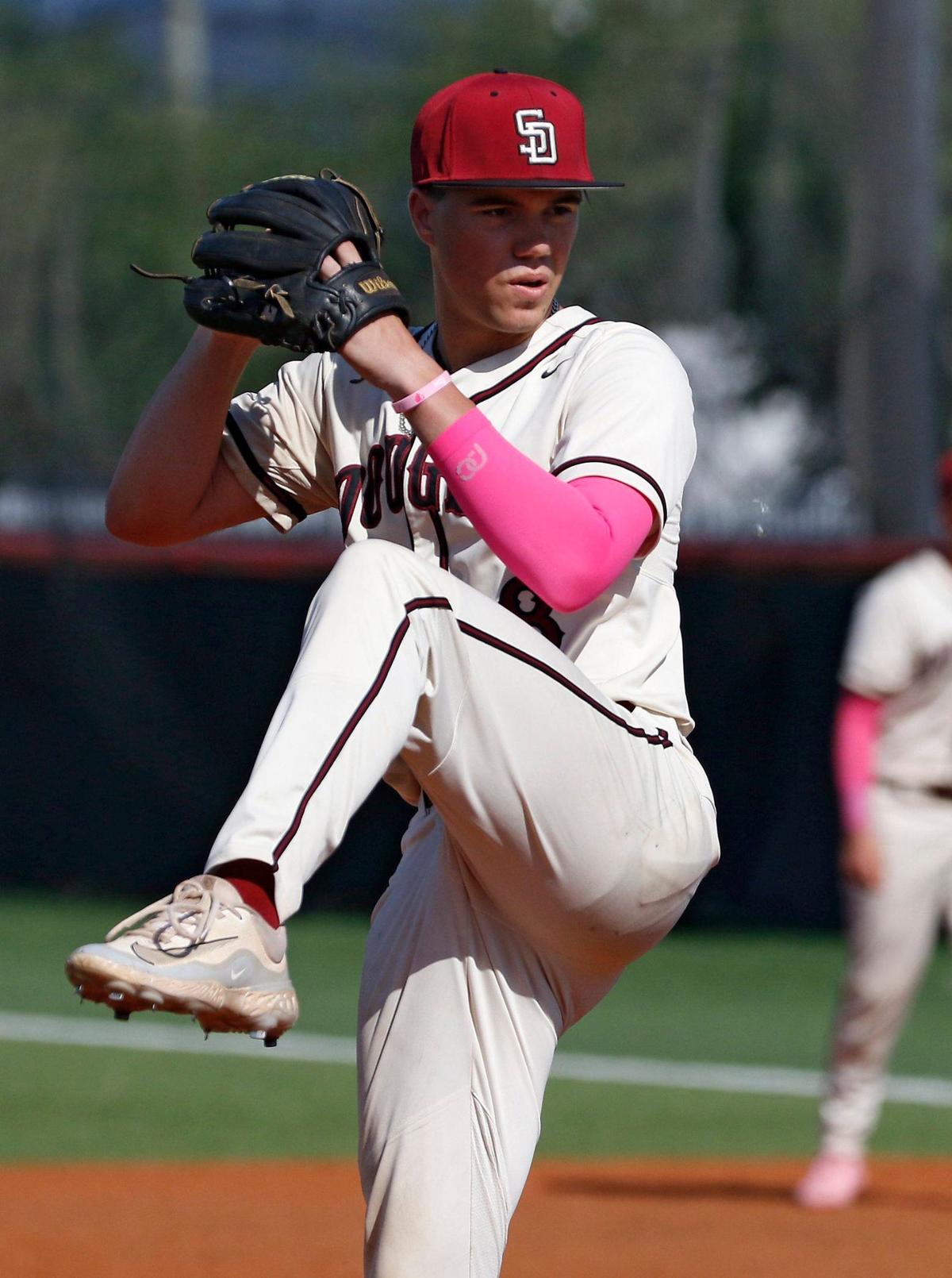 Stoneman Douglas Eagles pitcher Gavin Gargiulo (8) pitches during the baseball game against Doral Academy Firebirds on Friday, April 19, 2024 at Doral Academy HS in Doral. Andrew Uloza / for Miami Herald