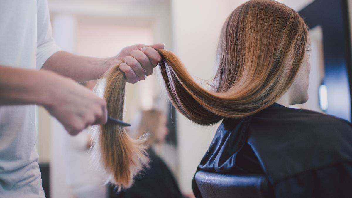 A Florida law under consideration would reduce regulations on licensing for cosmetologists and barbers.