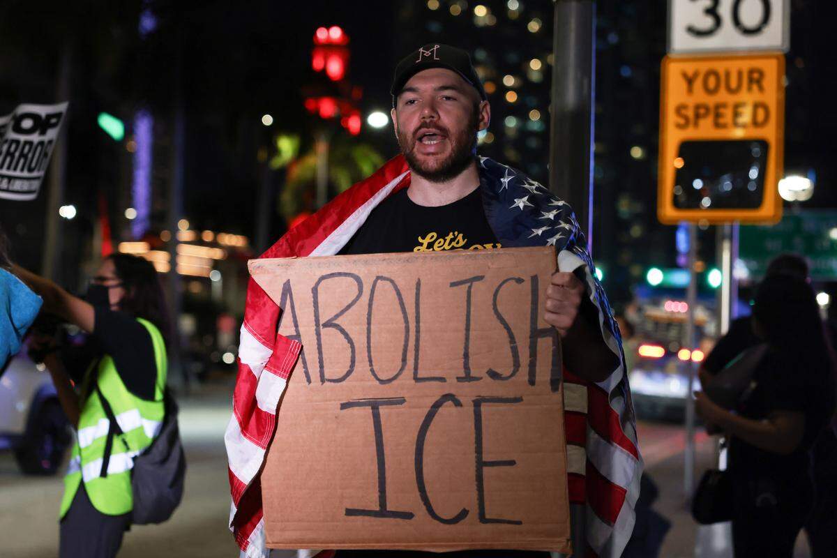 Martin Vidal chants while protesting against ICE at the Torch of Friendship monument at 401 Biscayne Blvd., in downtown on Wednesday, Jan. 7, 2026, in Miami.