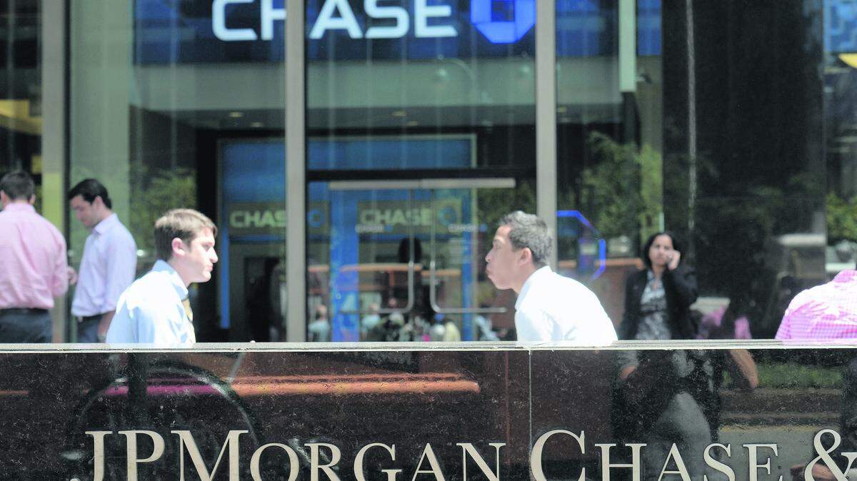 JP Morgan Chase said Friday it’s going to spend $7.45 million to help build sustainable affordable homes in Miami-Dade and close the gap in home affordability among people of color.
