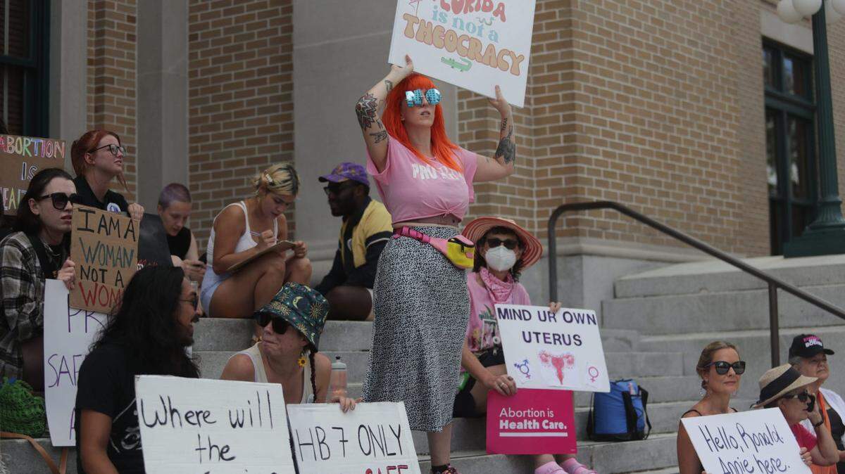Protesters gathered on the steps of the Old Courthouse in downtown Fort Myers on April 10, 2023,  to oppose bills in the Florida legislature that would ban abortion after 6 weeks.