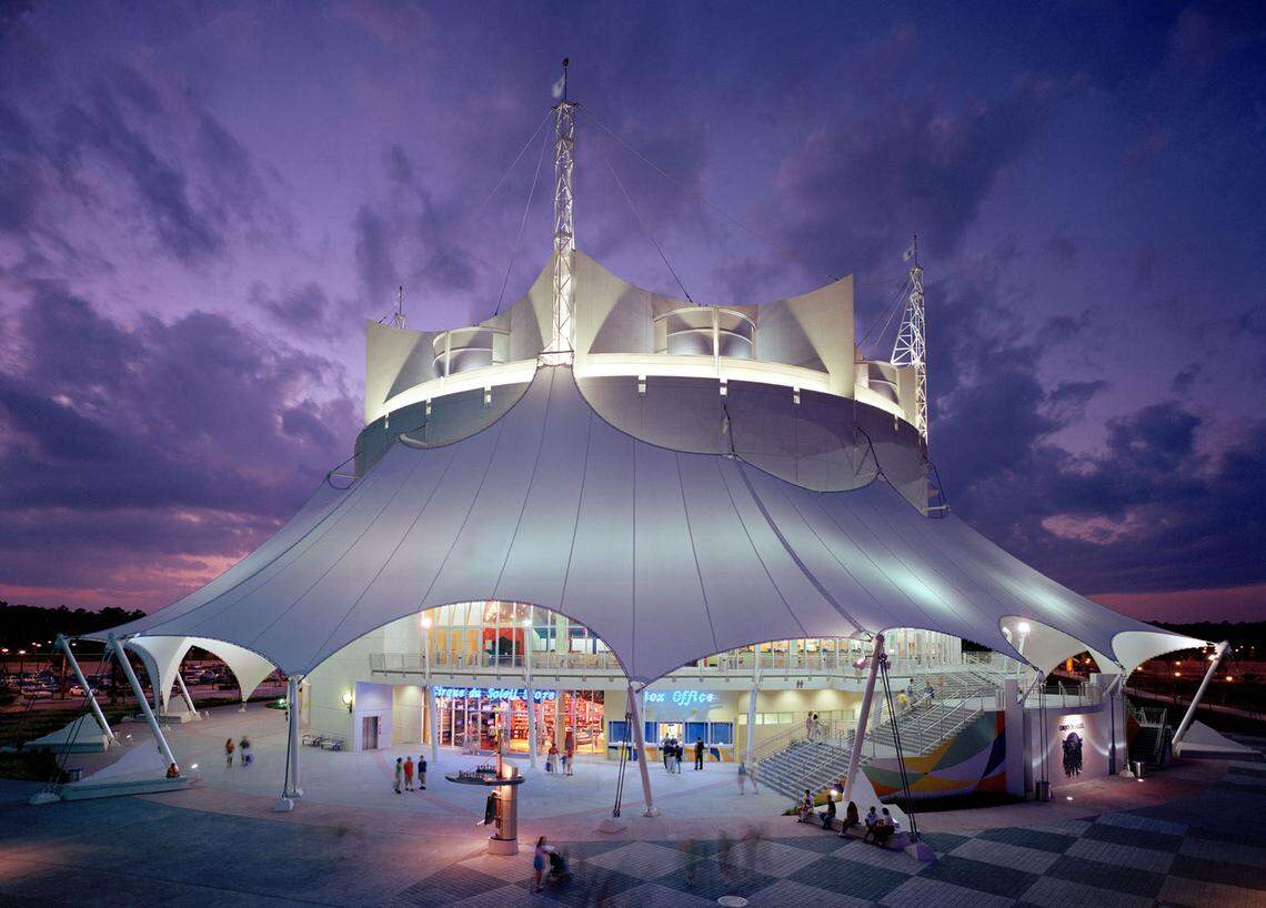 The long-running Cirque du Soleil show "La Nouba" closed in December after almost 9,000 performances over 19 years. The theater is being rebuilt to house a new show.