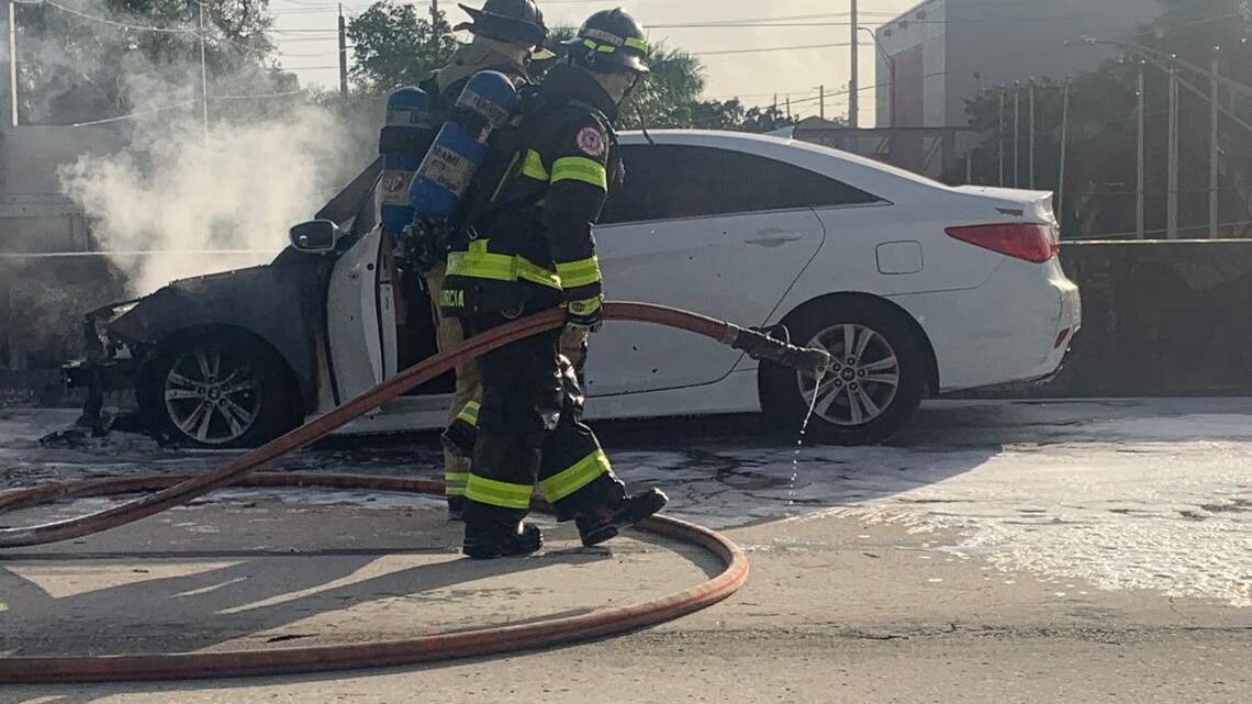 Traffic alert: Car fire causes major traffic jam on I-95 North near 62nd street exit