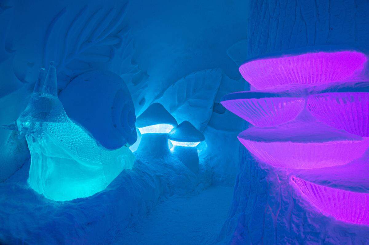 A mushroom-themed room at the ice hotel.