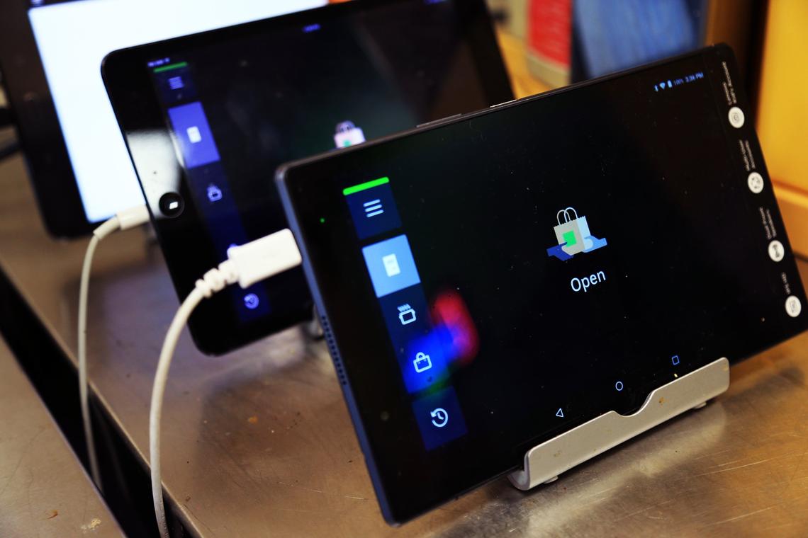 Super Smoothie, de Miami, Florida, es también un restaurante “virtual” que usa UberEats para entregar comida pedida en línea.