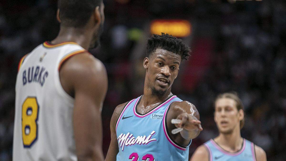 El astro del Heat Jimmy Butler (22) en el juego del pasado viernes ante los Warriors en el AmericanAirlines Arena.