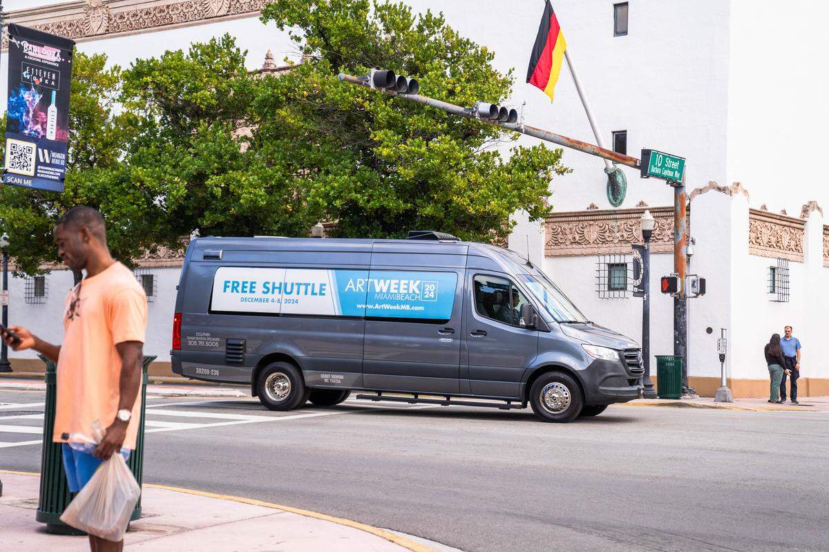 Free art shuttles are available in Miami Beach to transport residents and visitors to and from the Miami Beach Convention Center, where Art Basel Miami Beach is held.