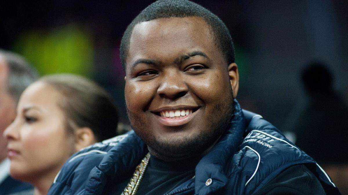 Feb 27, 2015; Auburn Hills, MI, USA; Recording artist Sean Kingston in attendance during the game between the Detroit Pistons and the New York Knicks at The Palace of Auburn Hills. New York won 121-115. Mandatory Credit: Tim Fuller-USA TODAY Sports