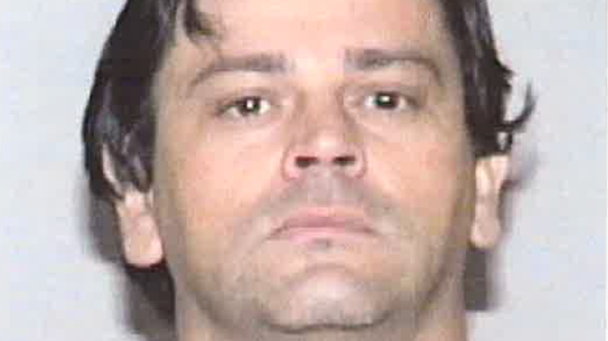 Roberto Fernandes, suspected of killing three South Florida women two decades ago, was 40 when he died in a plane crash on the way to Paraguay.