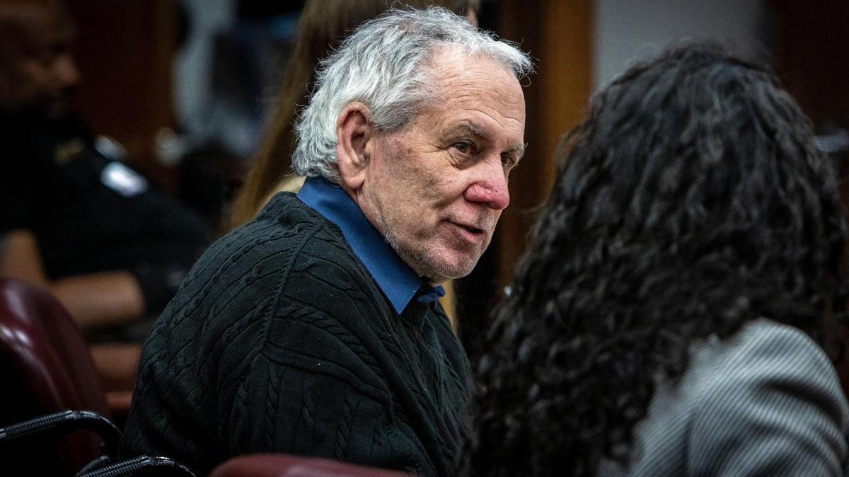 Robert Koehler speaks to his attorney on Jan. 19, 2023, during his trial before Judge Daryl Trawick at the Richard E. Gerstein Justice Building in Miami. In that case, Koehler was convicted of sexually assaulting a 25-year woman in Northwest Miami-Dade in 1983. On Monday, Oct. 27, 2025, Koehler will stand trial in a new sexual assault case. 