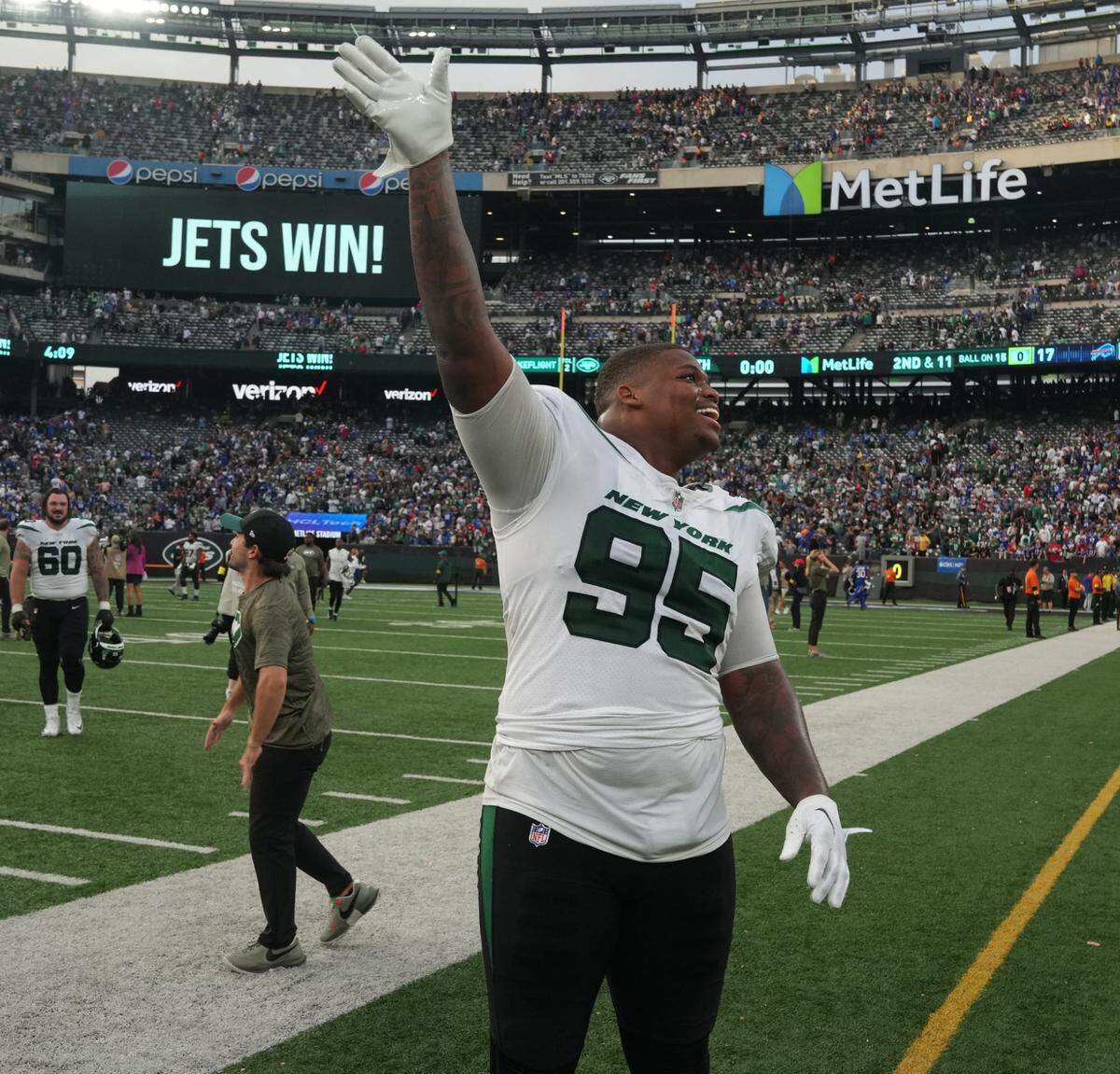 At the end of the game Quinnen Williams of the Jets of the Jets celebrates a 20-17 win over the Buffalo Bills as the two teams met in an AFC East game played at MetLife Stadium in East Rutherford, NJ on November 6 2022. The New York Jets Host The Buffalo Bills In An Afc East Game Played At Metlife Stadium In East Rutherford Nj On November 6 2022