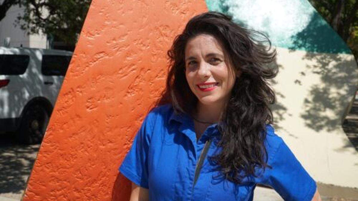 Deborah Di Capua, directora ejecutiva, y su Fringe Projects, recibieron $150,000 para su iniciativa de arte público, Southern Histories. 