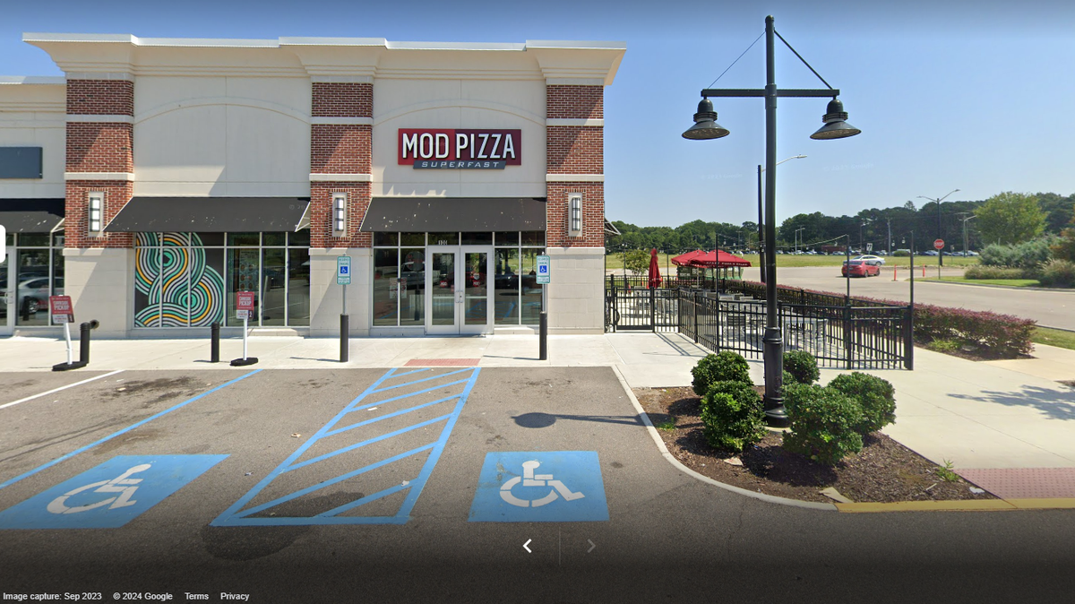 A 24-year-old worker was stabbed during an argument at MOD Pizza in Virginia, police said.
