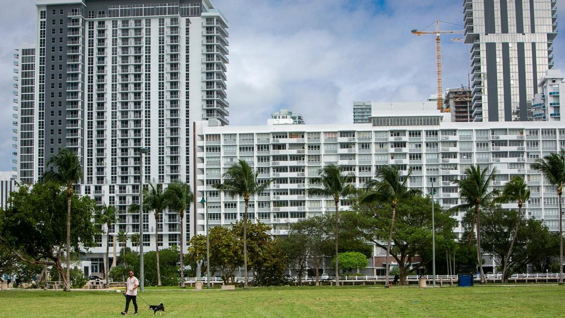 At the heart of the new ruling is Biscayne 21 condo (center). Most owners opted to sell, but 10 did no and felt they were being pushed out. They sued.