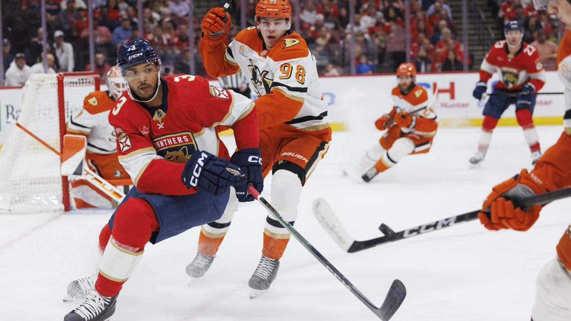 Panthers’ lineup gets boost as Seth Jones returns from lengthy injury