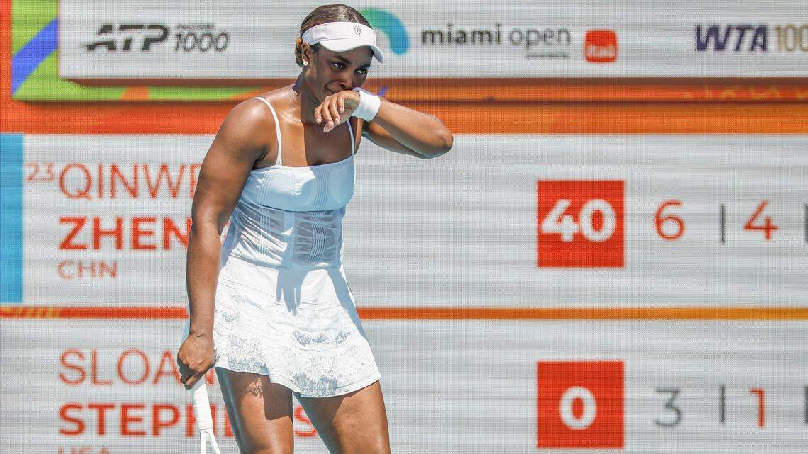 Jovic makes statement, Stephens’ return ends at sun-soaked Miami Open