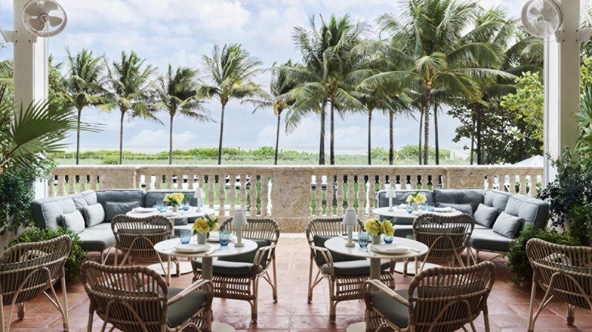 You can dine outdoors at Lido Restaurant in Surfside.