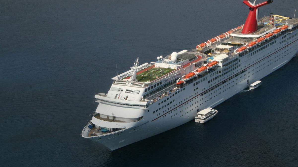 This file photo shows a cruise ship. The ship pictured is unrelated to the assault that federal prosecutors say took place on Oct. 20.