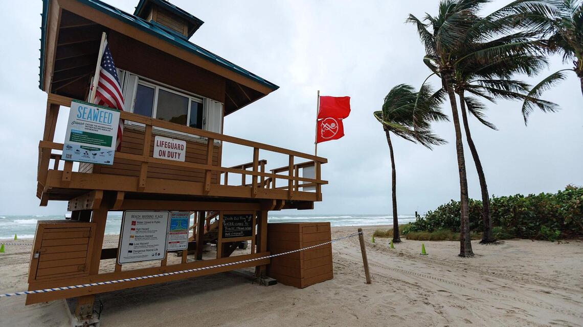 Miami’s weekend forecast includes more gusty winds and heavy rain. When will it stop?