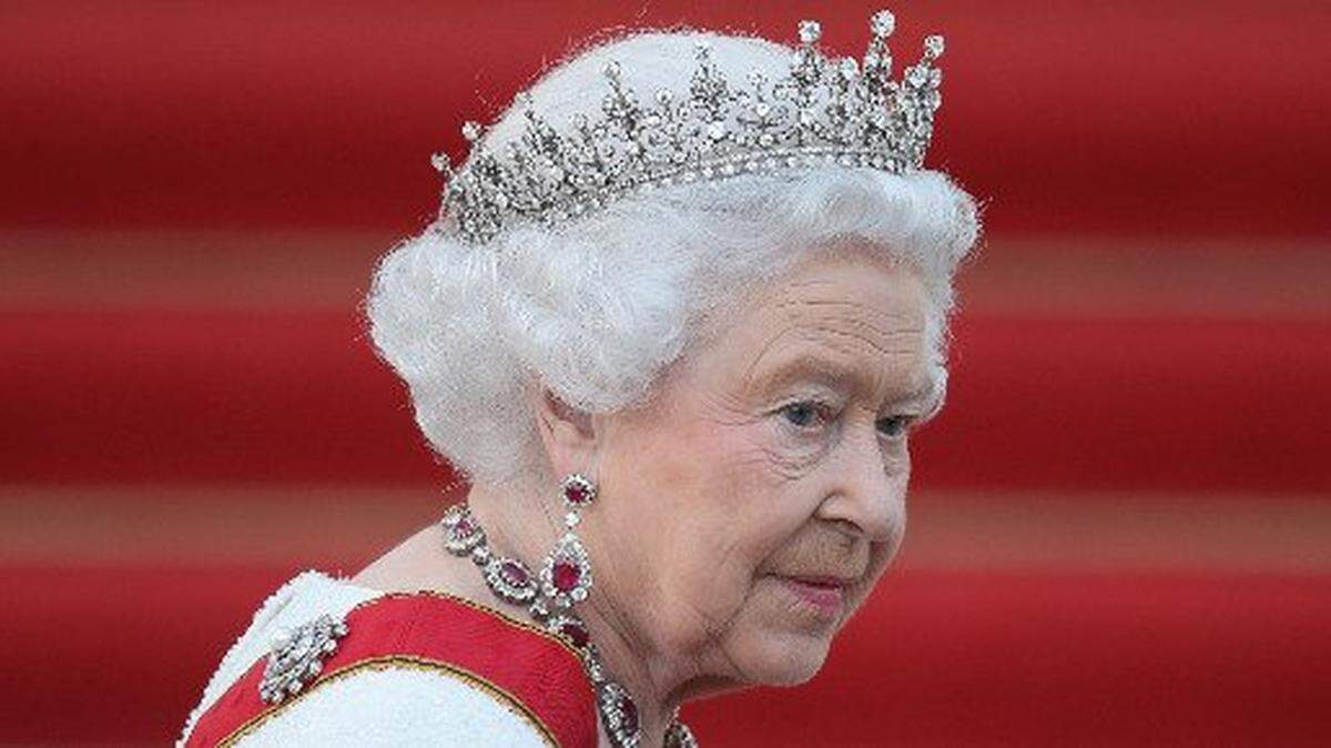 Barbados has announced that it will replace Queen Elizabeth as its head of state.