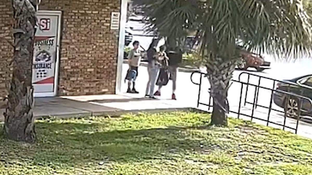 Mother robbed in Orlando/Orange County Sheriff’s Office