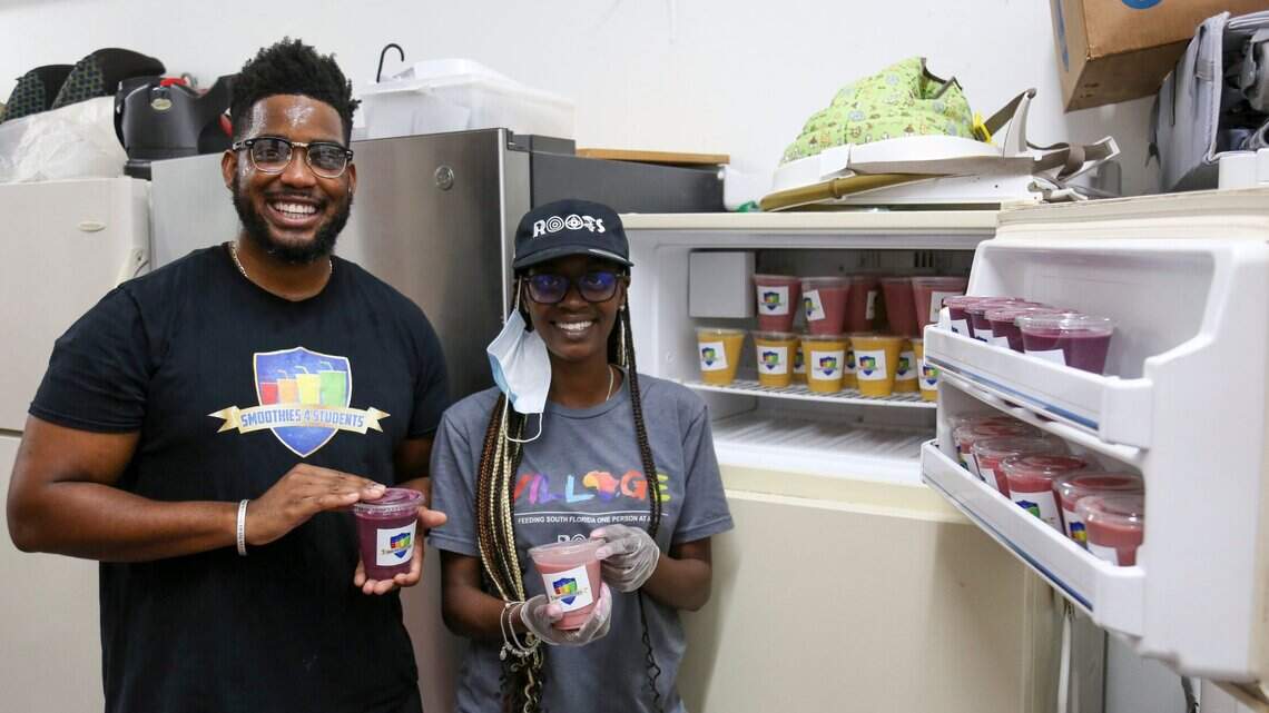 This Miami teacher wanted his students to pay attention, so he made them smoothies 