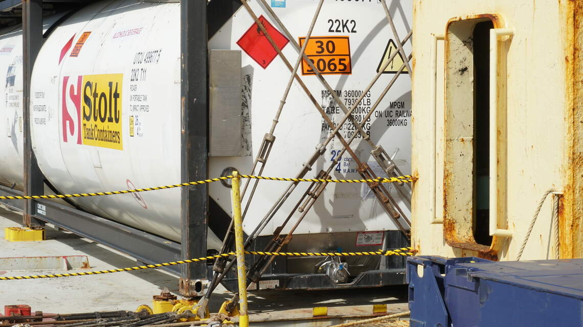 Trump allows U.S. companies to resell Venezuelan oil to Cuba’s private sector