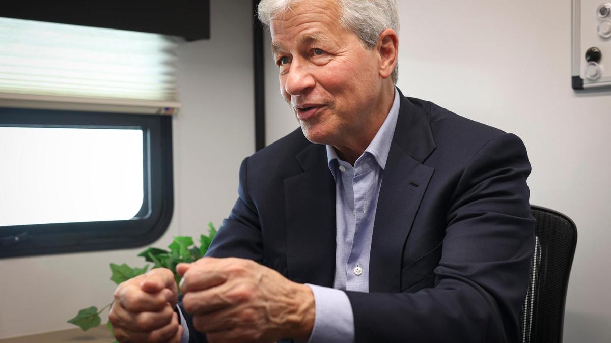 Jamie Dimon, chairman of the board and chief executive officer of JPMorgan Chase & Co., is interviewed by the Miami Herald at the Chase for Business event for small businesses in Miami on Wednesday, Feb. 8, 2023.