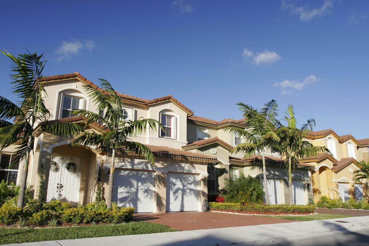 Rental community in Miami, FL.