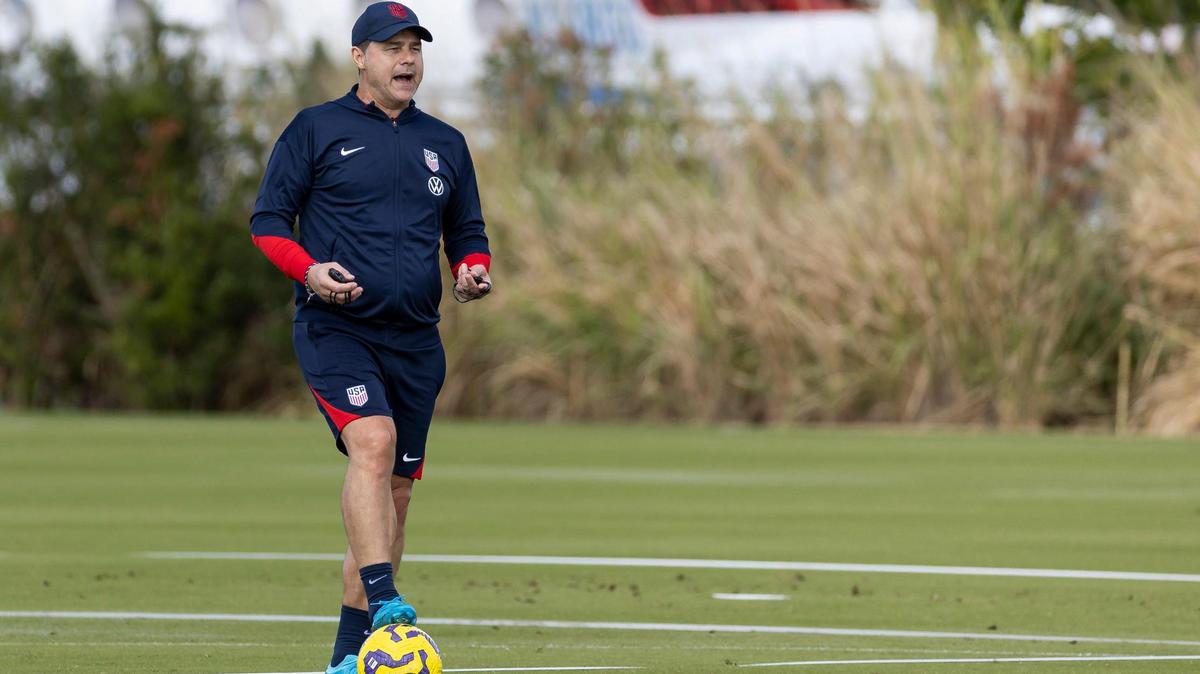 United States Men’s National Team head coach Mauricio Pochettino watches his players run drill during a team practice at the Florida Blue Training Center on Monday, Jan. 13, 2025, in Fort Lauderdale, Fla.