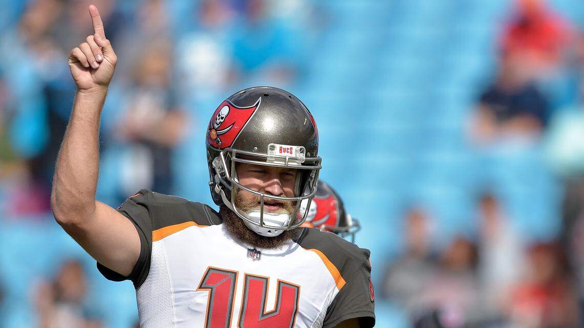 Dolphins sign QB Ryan Fitzpatrick to start, signaling the plan to tank 2019 is intact