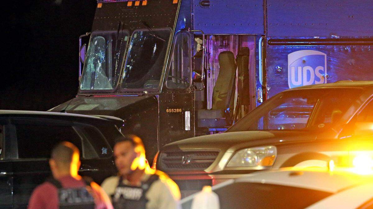 A Stand Your Ground hearing has begun in Broward County for three former Miami-Dade police officers whose actions during a deadly 2019 shootout near Miramar Parkway left a hijacked UPS driver and an innocent motorist dead.