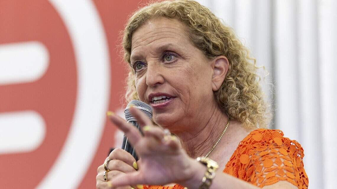 Wasserman Schultz rips student protestors’ punishment in letter to FIU president