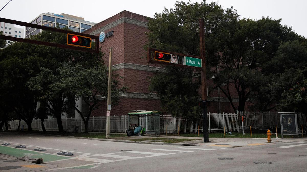 The corner where Marshall Ragsdale and Kinard Shirley were killed during the early morning of Thursday, Jan. 16, 2025, along North Miami Avenue and Northwest Sixth Street in downtown Miami.
