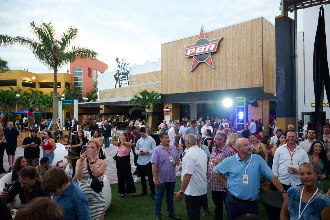 A crowd waits for entertainment at Vivo Plaza.