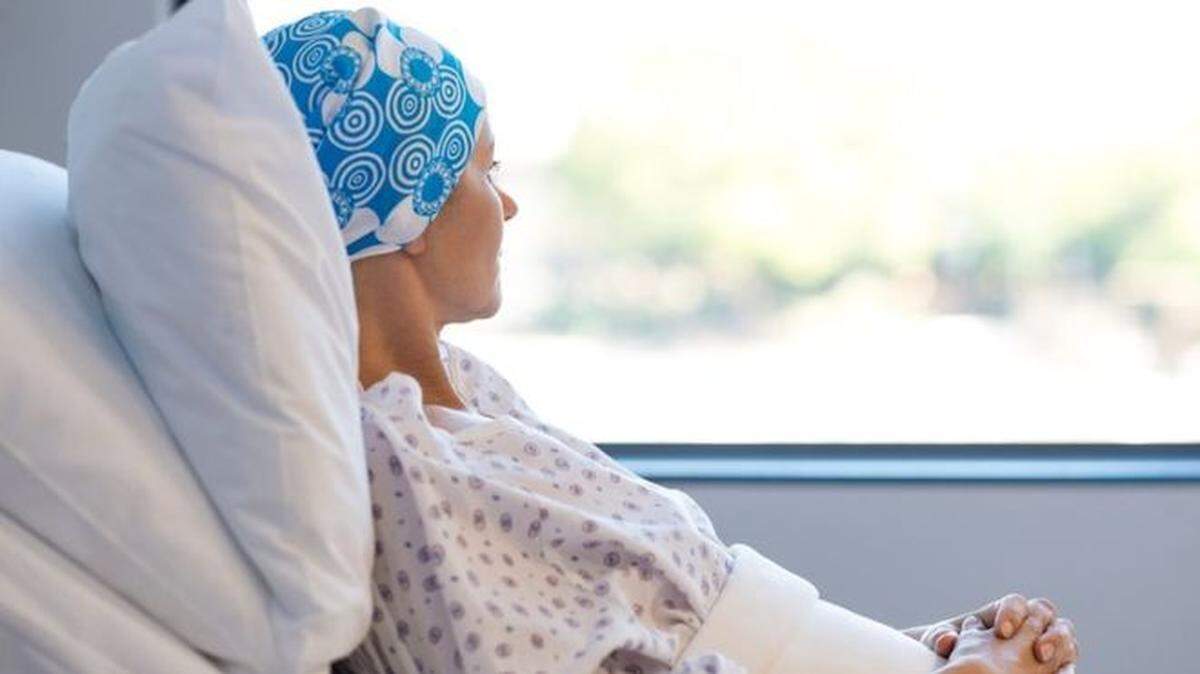 Cancer patients expect unbiased evaluations of drugs used to treat the disease.