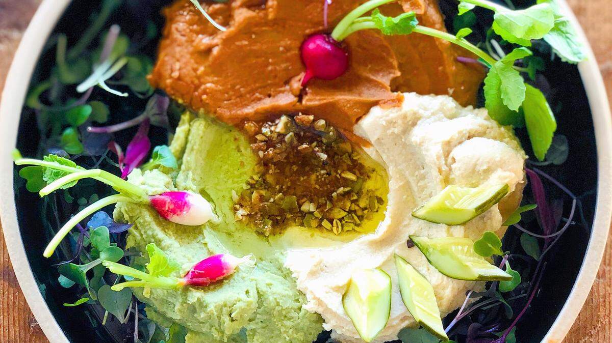 Earth & Ground hummus trio at Laborejo