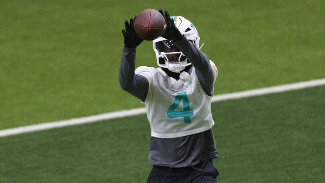Dolphins trade Atwell for running back who led SEC in per carry average in ‘24