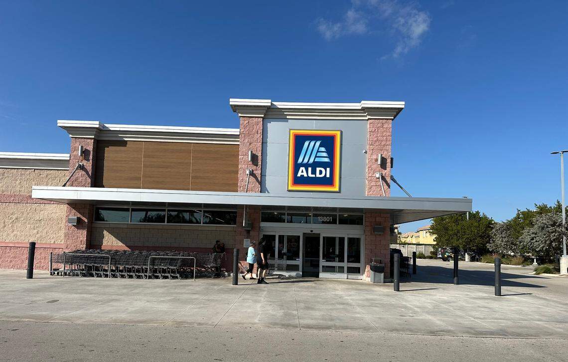 The Aldi grocery store in Miami’s Hammocks neighborhood at 13801 SW 120th St. on Feb. 4, 2025.