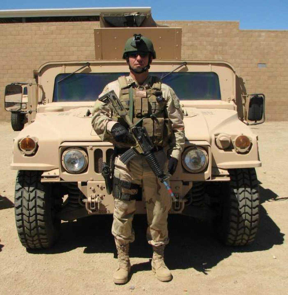 During the 2007 surge of U.S. troops in Iraq, DeSantis served as a senior legal adviser to a SEAL commander in Fallujah.