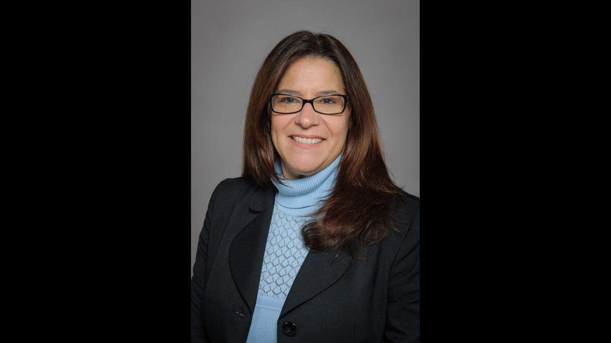 Elizabeth Béjar, FIU’s senior vice president of academic and student affairs, became the school’s first Hispanic woman named as interim provost Friday.
