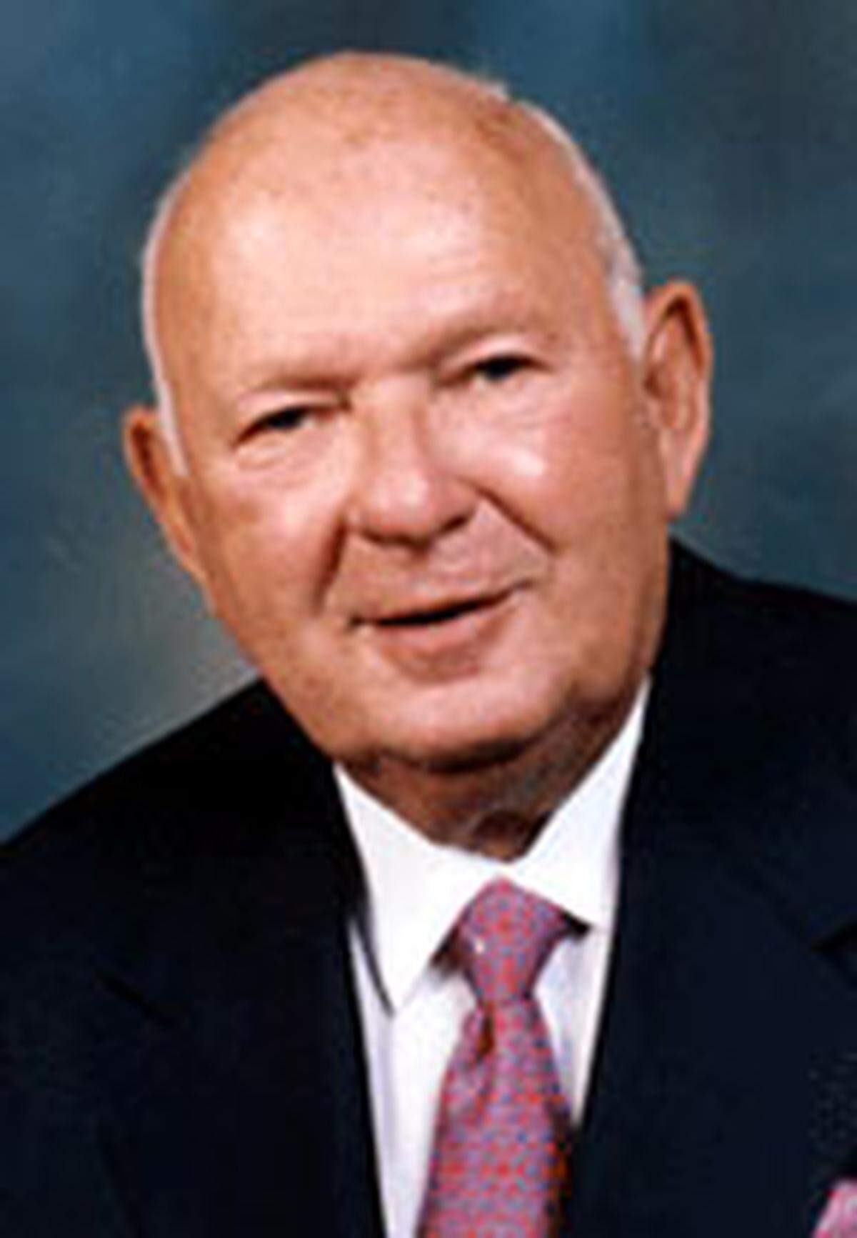 Robert Traurig.