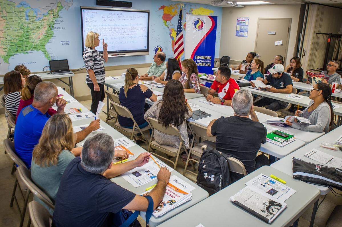 Hispanic Unity of Florida ofrece diferentes tipos de programas a los residentes en Miami.