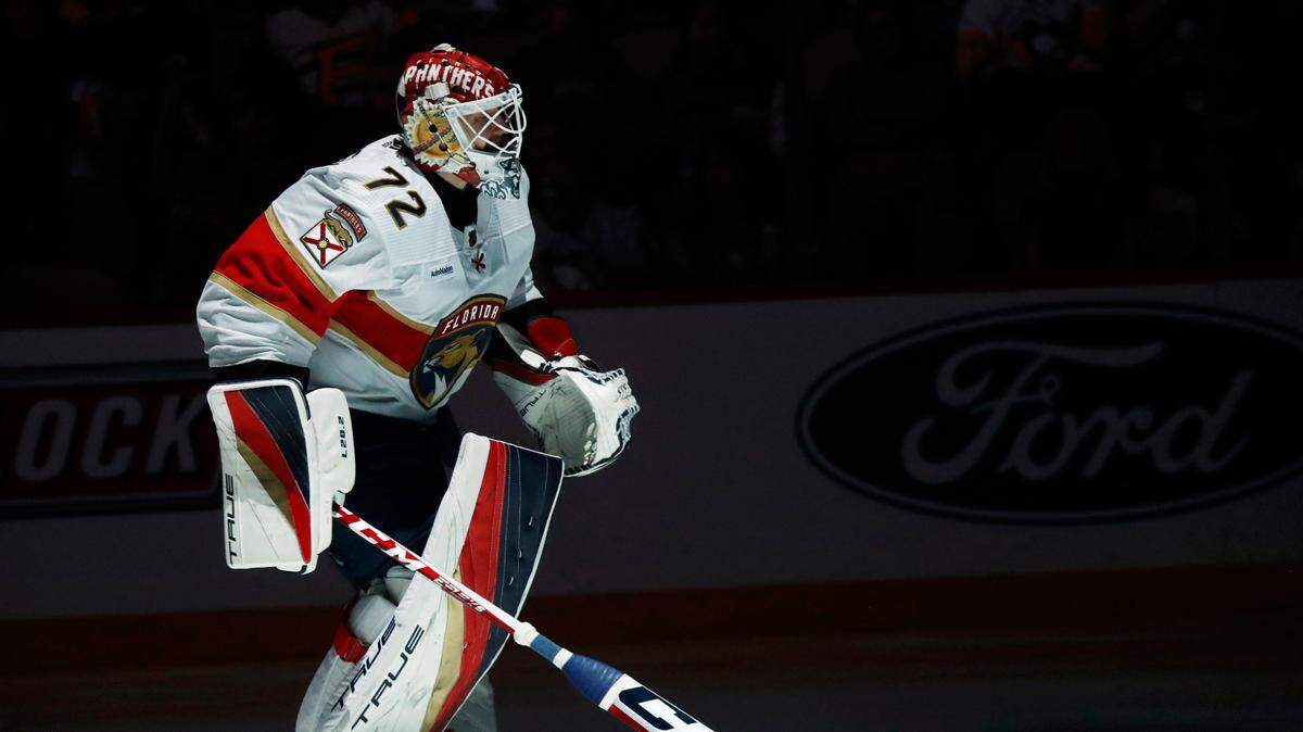 Jan 26, 2024; Pittsburgh, Pennsylvania, USA; Florida Panthers goaltender Sergei Bobrovsky (72) takes the ice against the Pittsburgh Penguins at PPG Paints Arena.