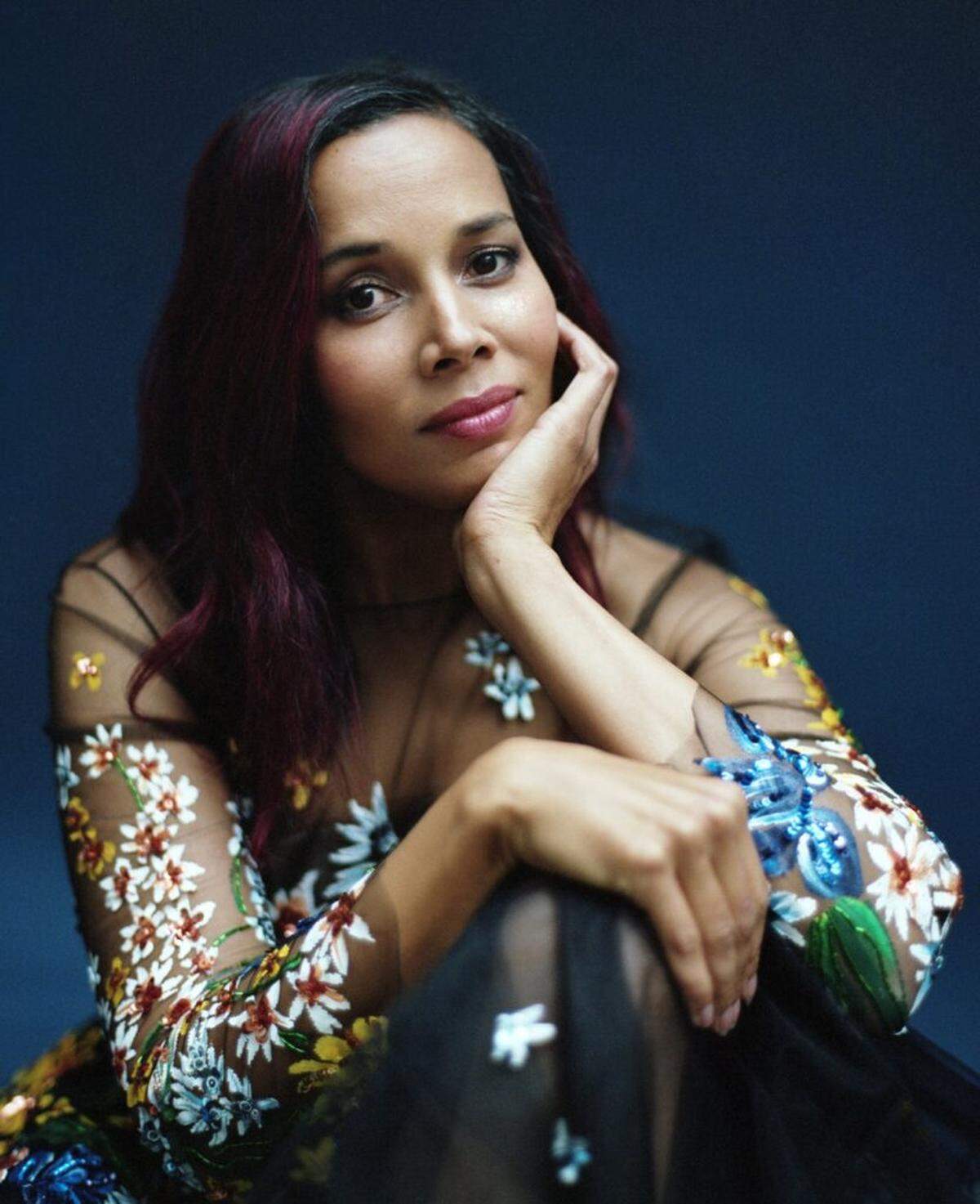 An artist whose boundless creative curiosity has led her to explore many musical styles, Rhiannon Giddens consistently emphasizes music’s connective role in the world, and how we use it to create community. (Photo by Ebru Yildiz/Courtesy Shorefire Media and The Rhythm Foundation)
